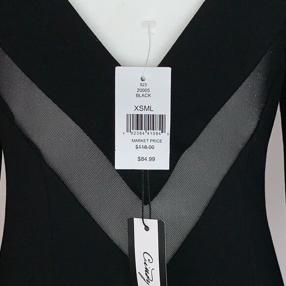 Cindy + Johnny V-Back Dress - Picture 6 of 9